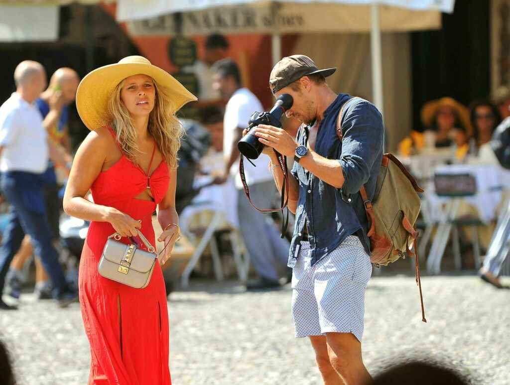 Natasha Oakley en maillot de bain à Portofino