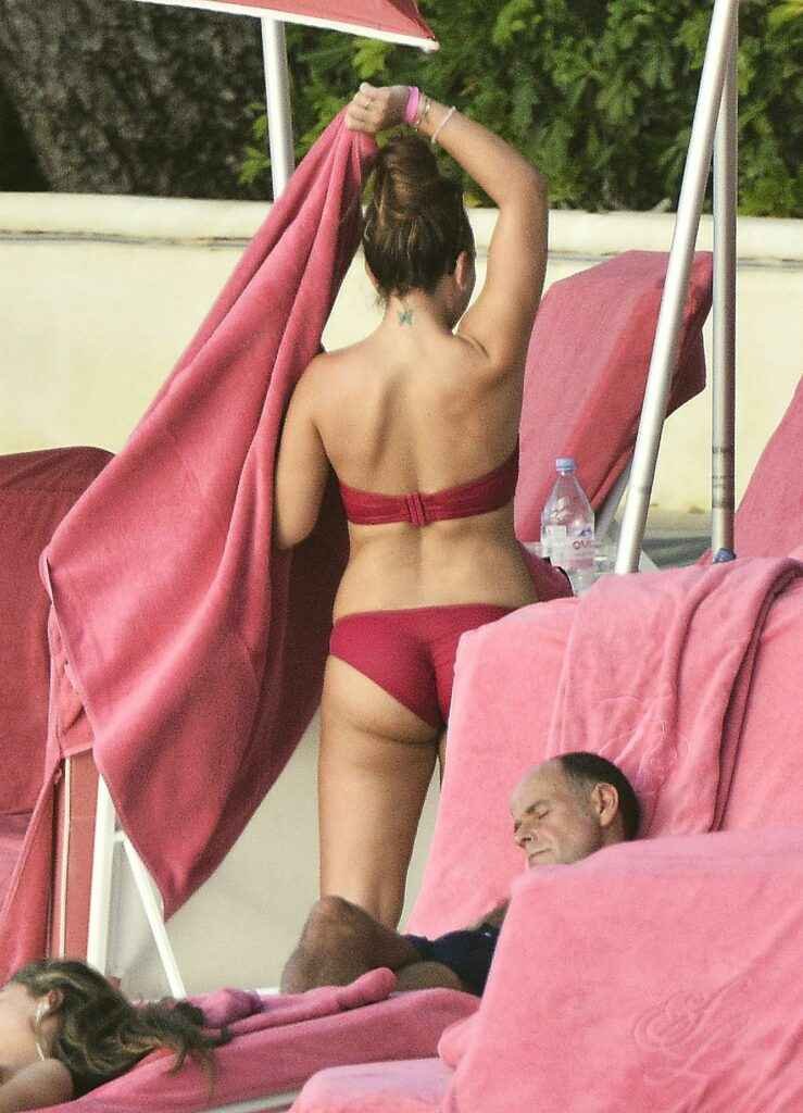 Chloe Green en bikini à La Barbade