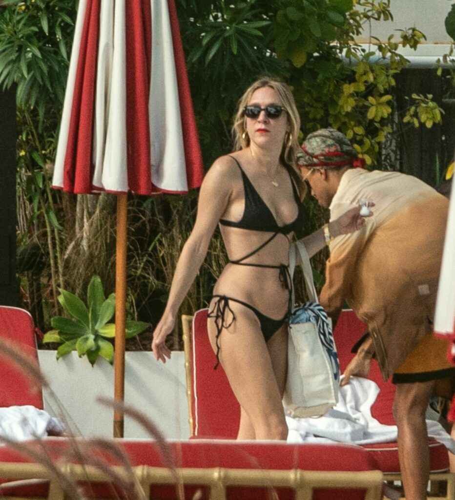 Chloe Sevigny sexy en bikini