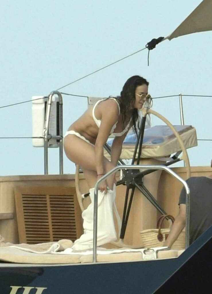 Michelle Rodriguez en bikini à Malibu