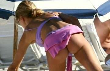 KImberley Garner les fesses à l'air à Miami