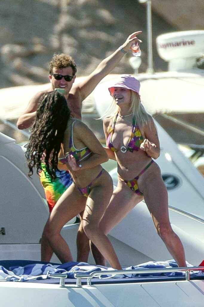 Lottie Moss en bikini à Cabo Sans Lucas