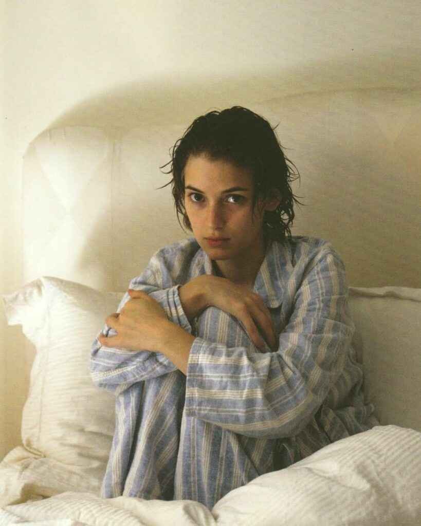 Winona Ryder nue et sexy