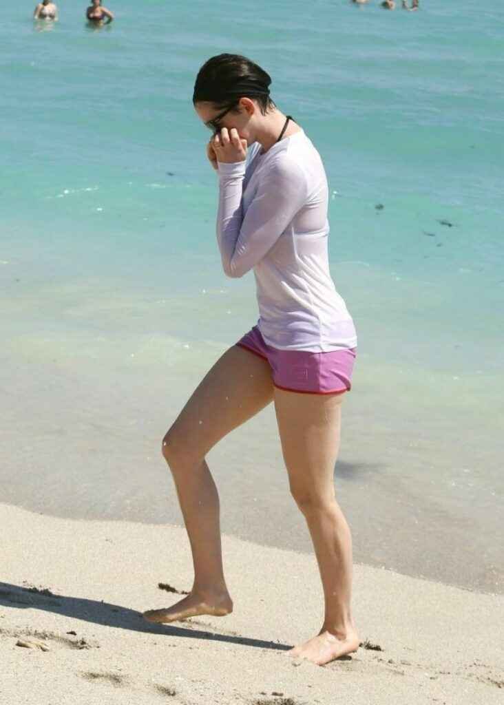 Anne hathaway en bikini