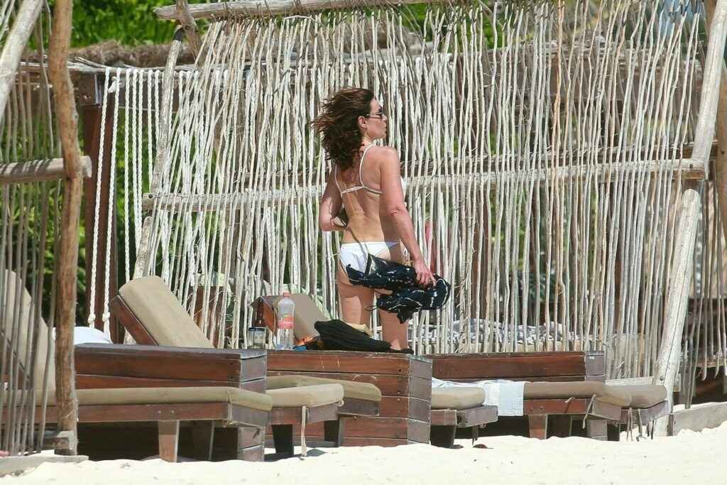 Luann de Lesseps en bikini à Tulum