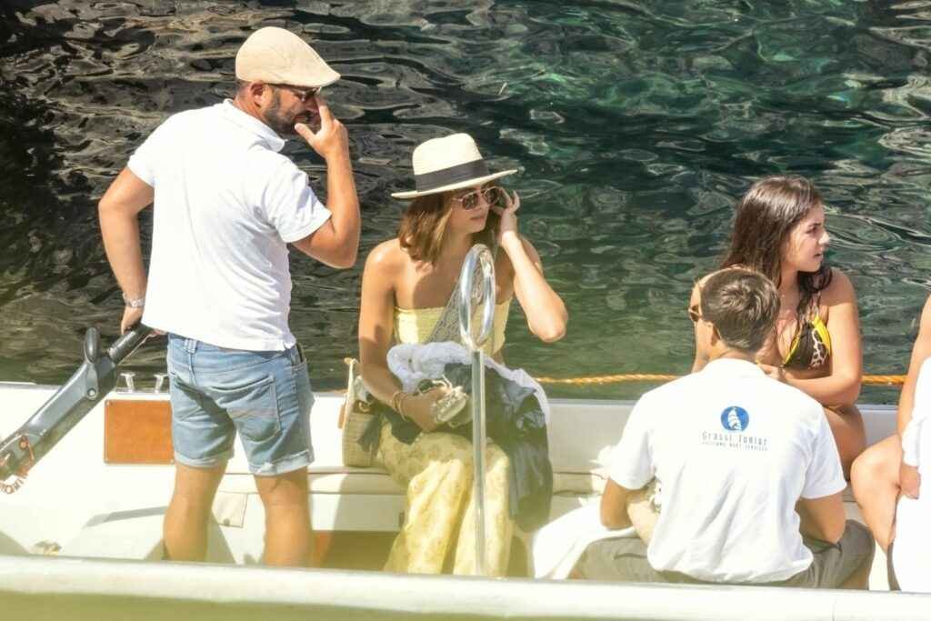 Taylor Hill en bikini à Positano