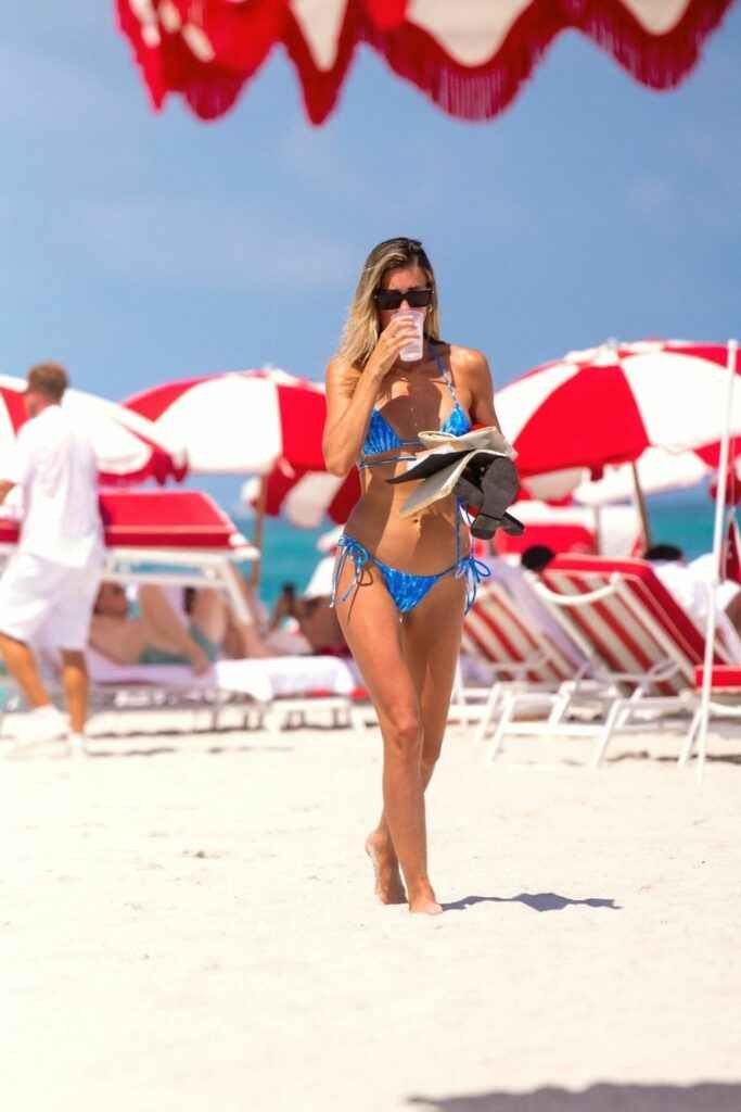 Jessica Michel Serfaty en bikini à Miami