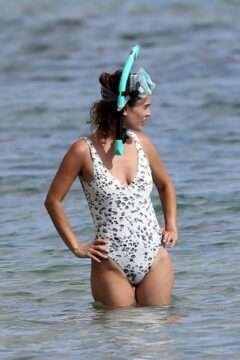 Rachel Bilson en maillot de bain à Hawaii