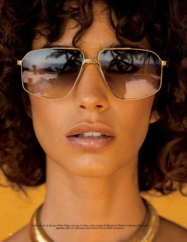 Mica Arganaraz super sexy dans Vogue Mexique