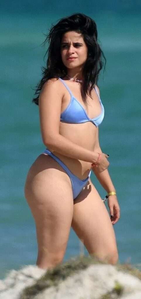 Camila Cabello en bikini à Miami