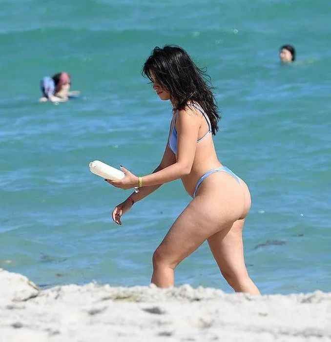 Camila Cabello en bikini à Miami