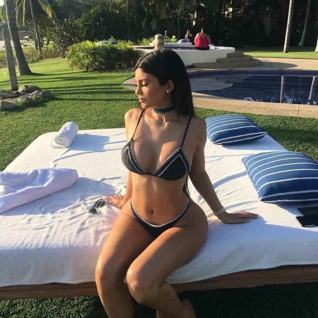 Kylie Jenner en bikini