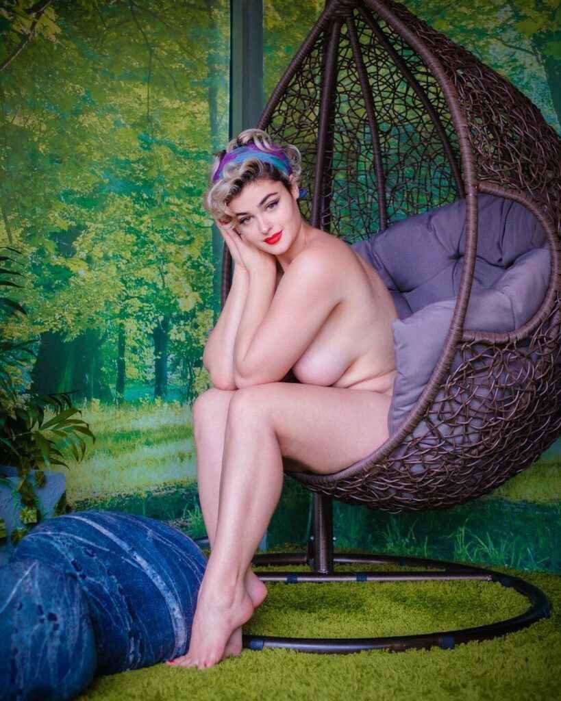 Stefania Ferrario toute nue