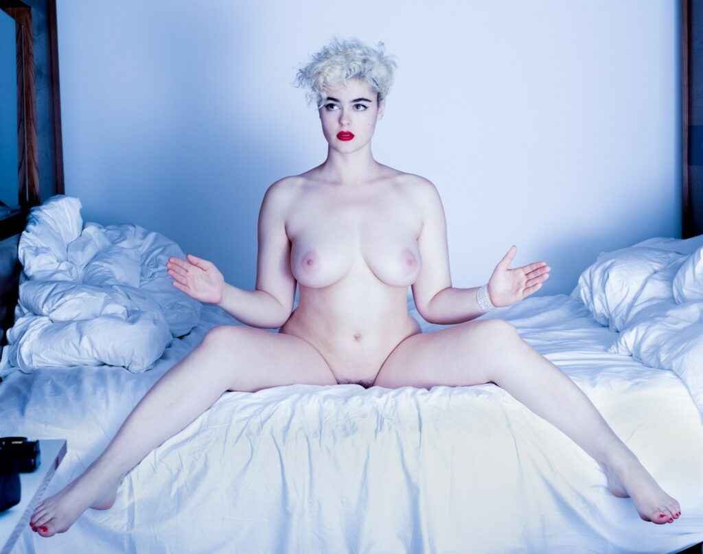 Stefania Ferrario toute nue