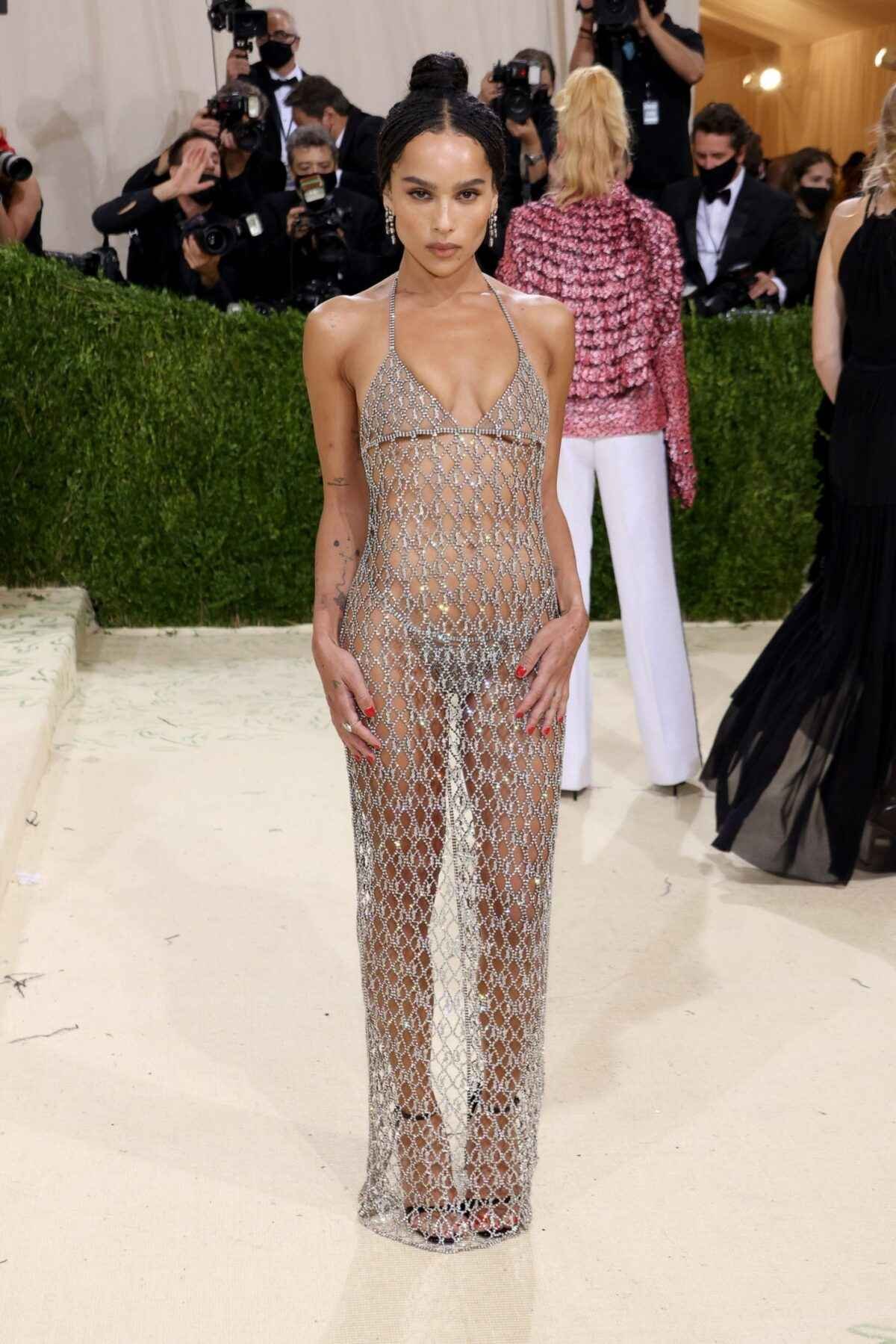 Zoe Kravitz dans une robe transparente