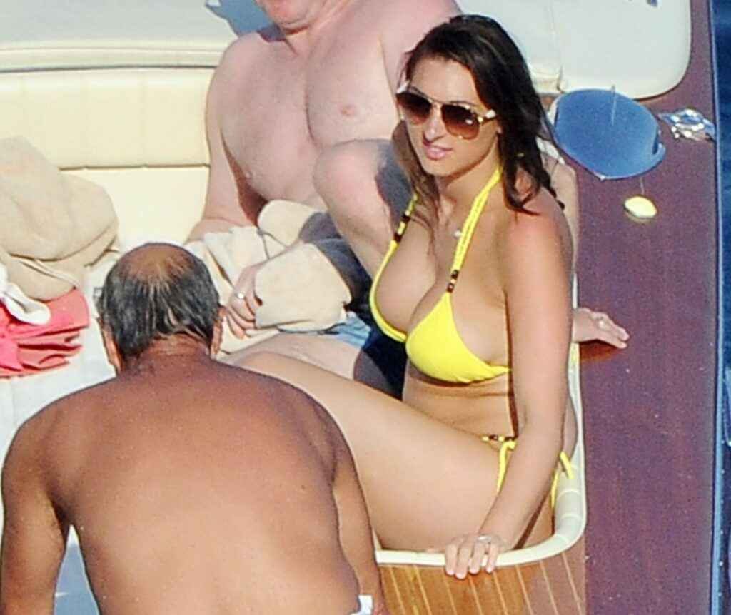 Luisa Zissman en bikini jaune