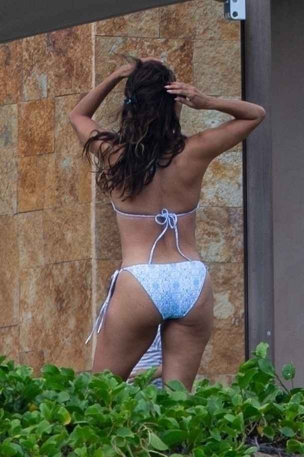 Eva Longoria super sexy avec un petit bikini