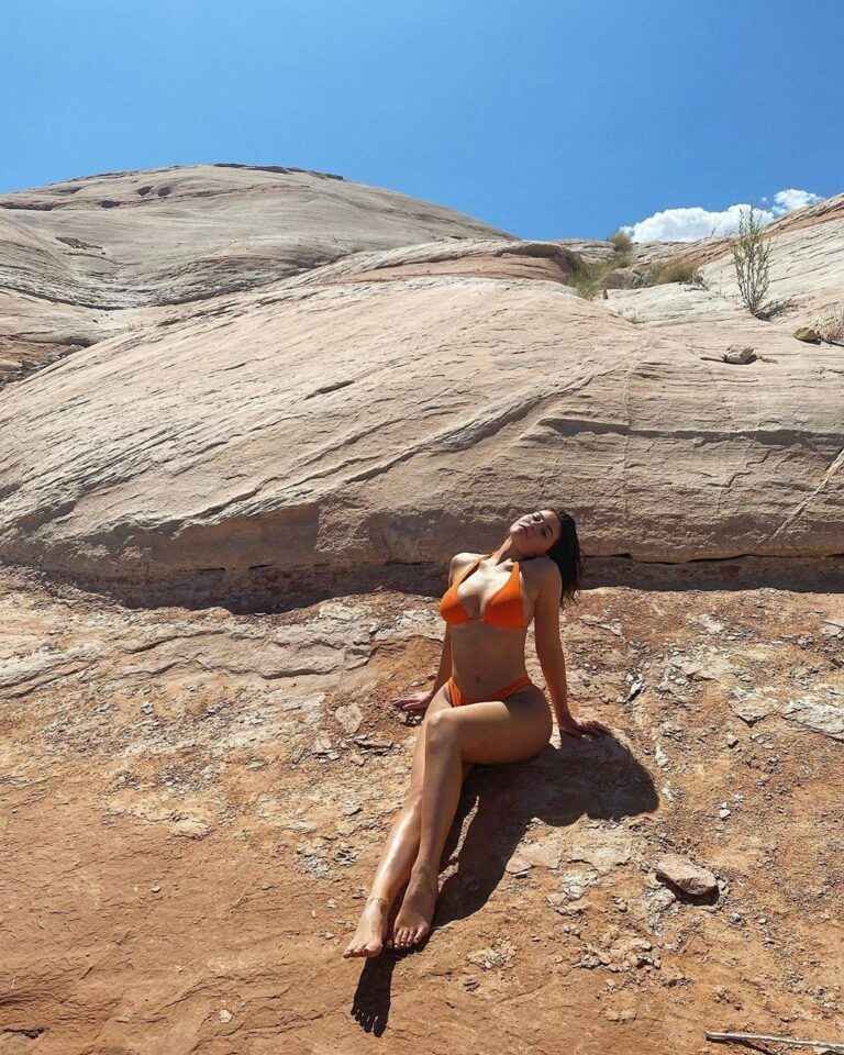 Bikini orange de Kylie Jenner