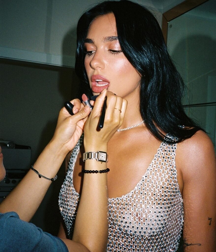 Dua Lipa très sexy