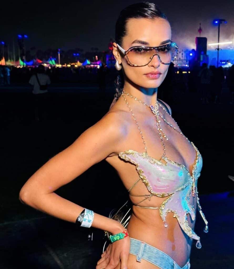 Gizele Oliveira sexy au Coachella